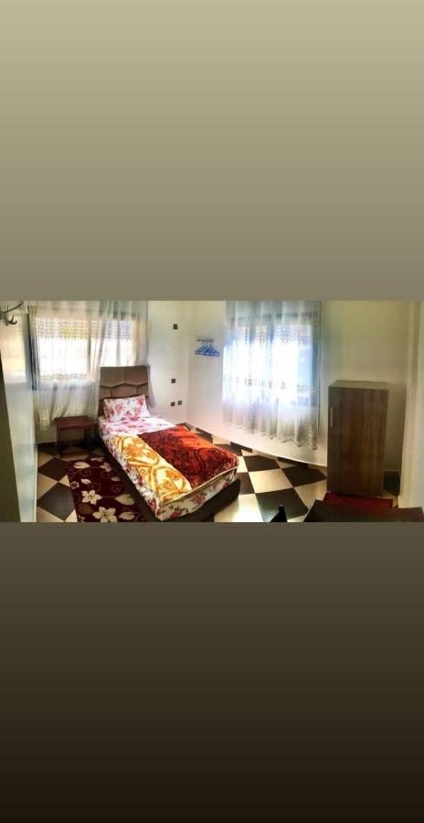 Zellaka Hotel & Cafe โคริบกา ภายนอก รูปภาพ